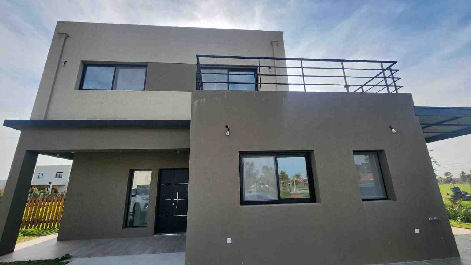 Casa en Alquiler en Barrio Santo Tomas