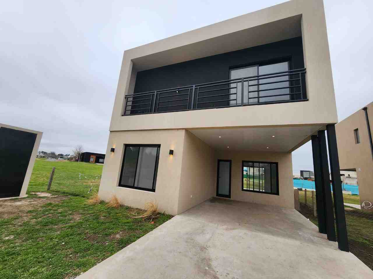 Casa 5 ambientes en alquiler - Barrio El Aljibe 