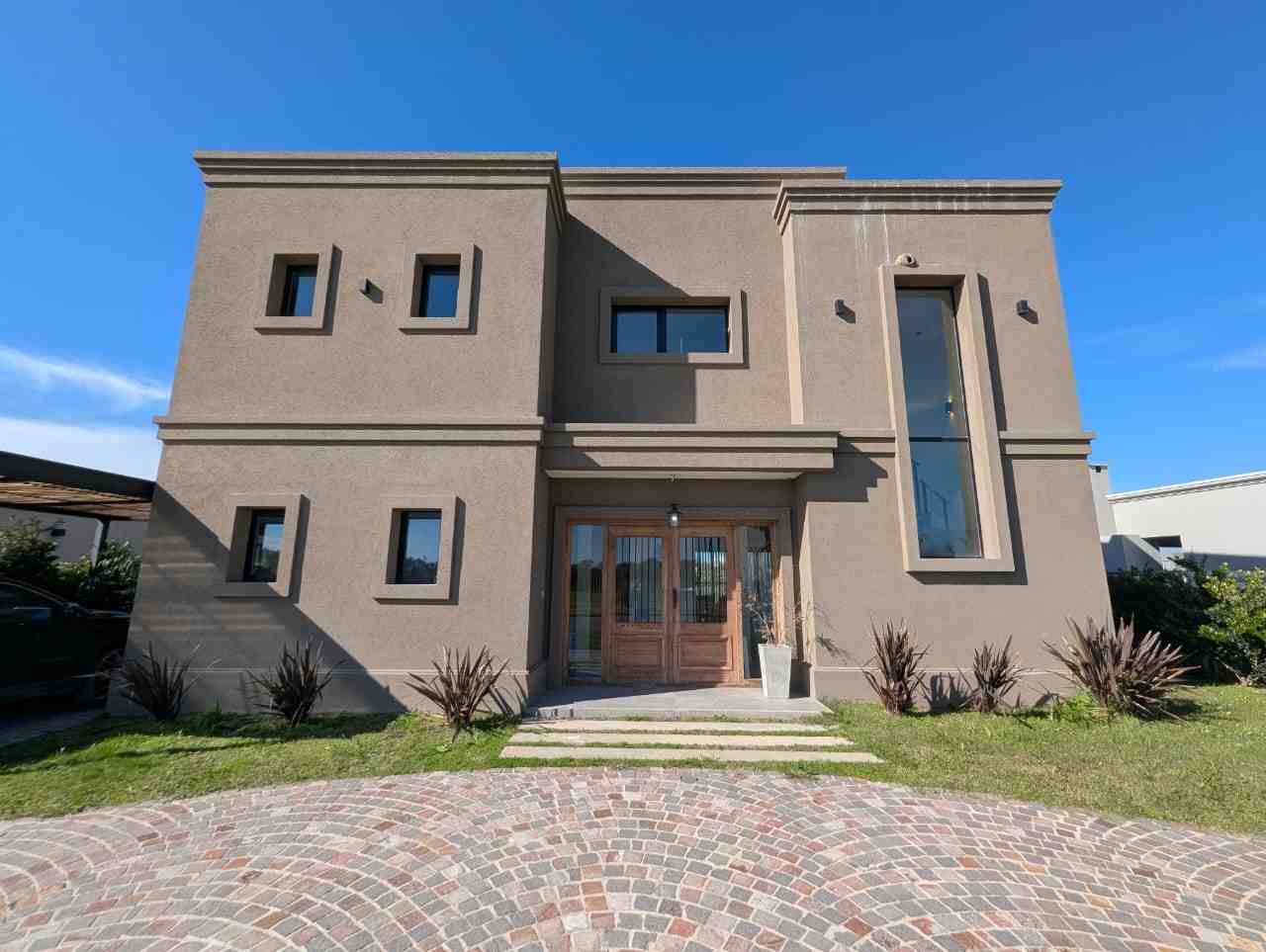 Casa en Alquiler 4 Ambientes en Santa Lucia, Pilar del Este