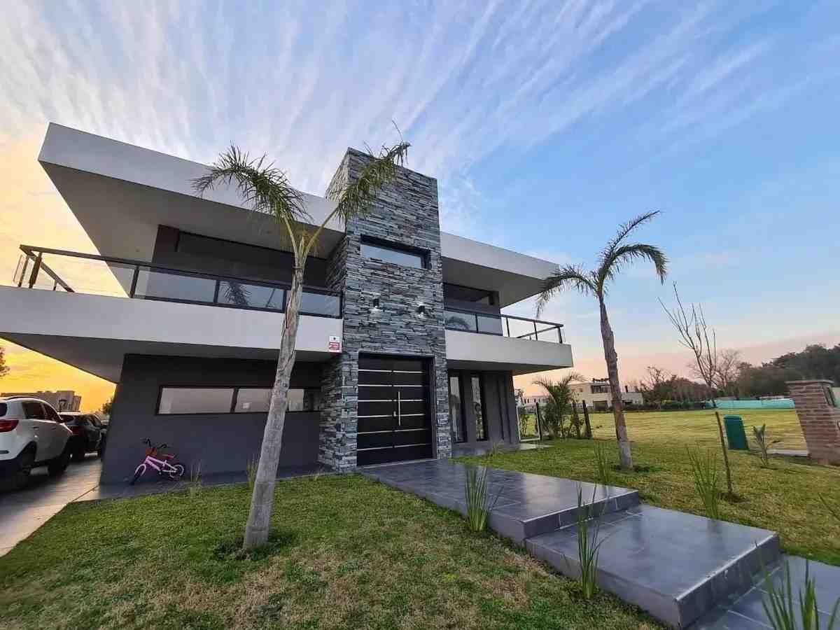 Casa a la Venta - Lagoon