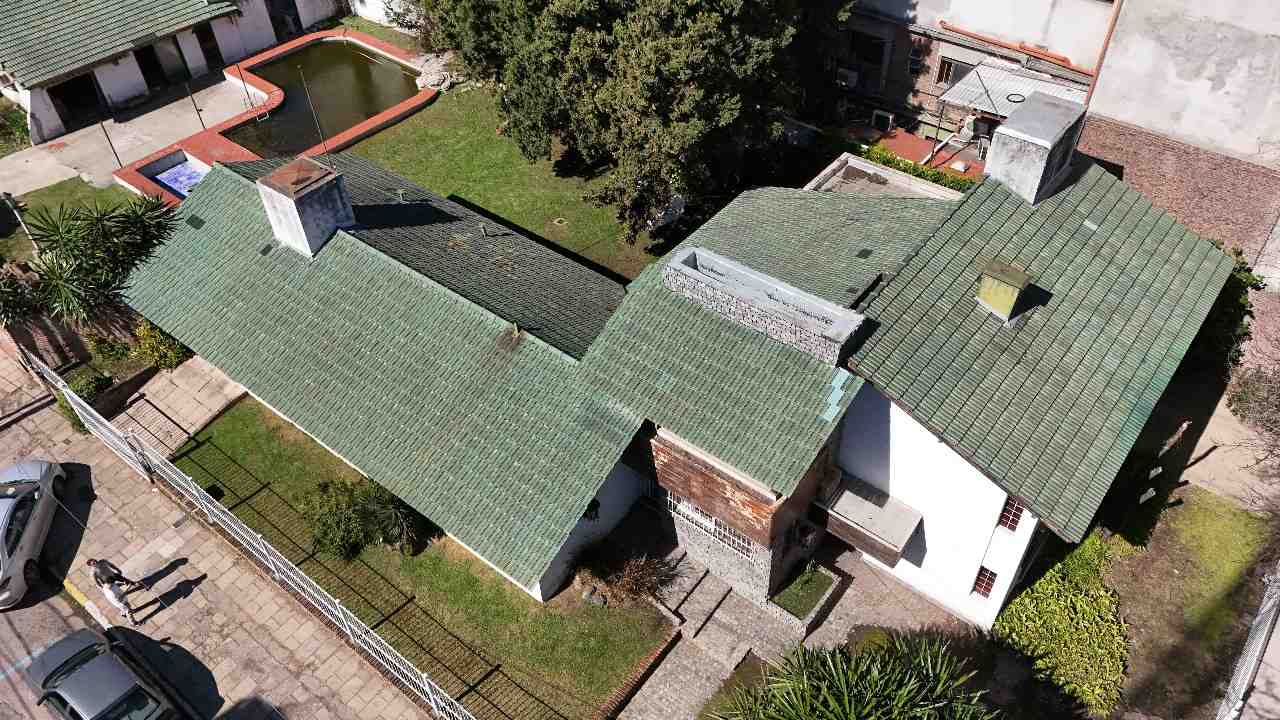 Casa en lote Comercial - Venta, Pilar Centro