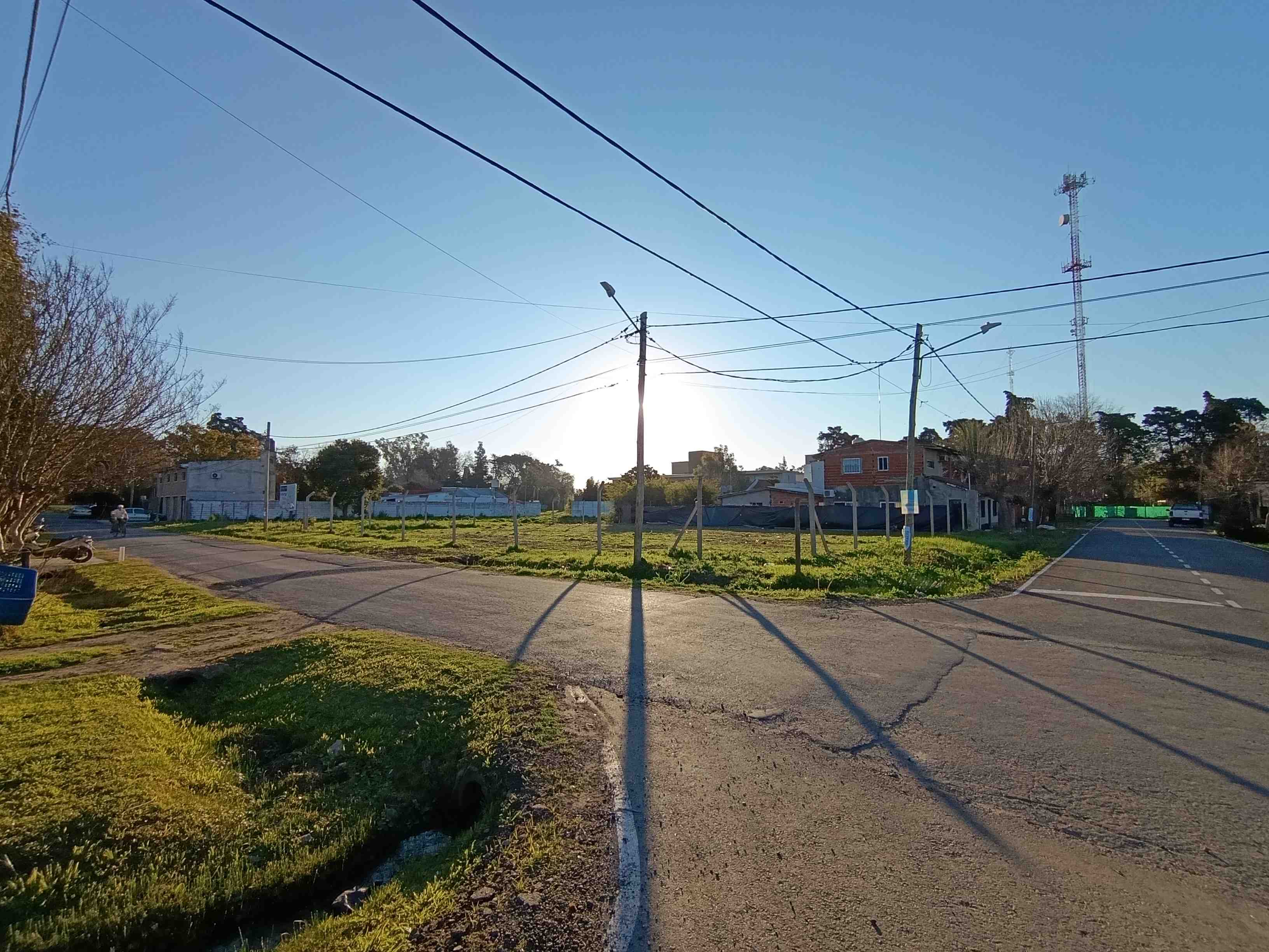Lote comercial a la venta a metros de Jumbo, Pilar