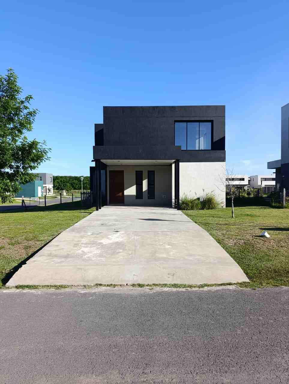 Casa en venta - Barrio El Aljibe, Manzanares. 