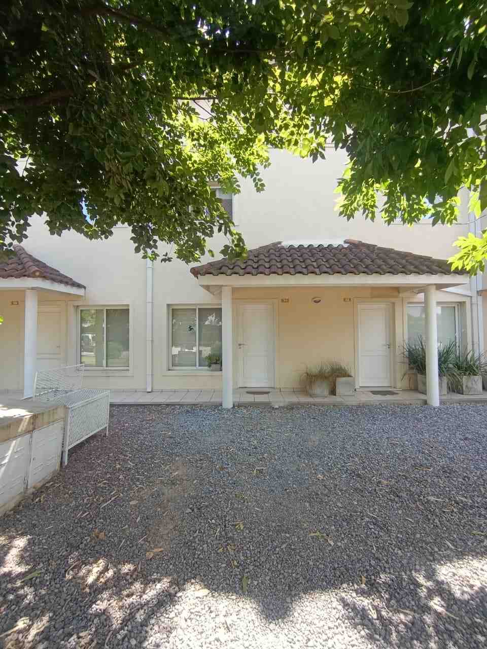 Duplex 4 Ambientes en Alquiler - Barrio Altos del Molino, Pilar