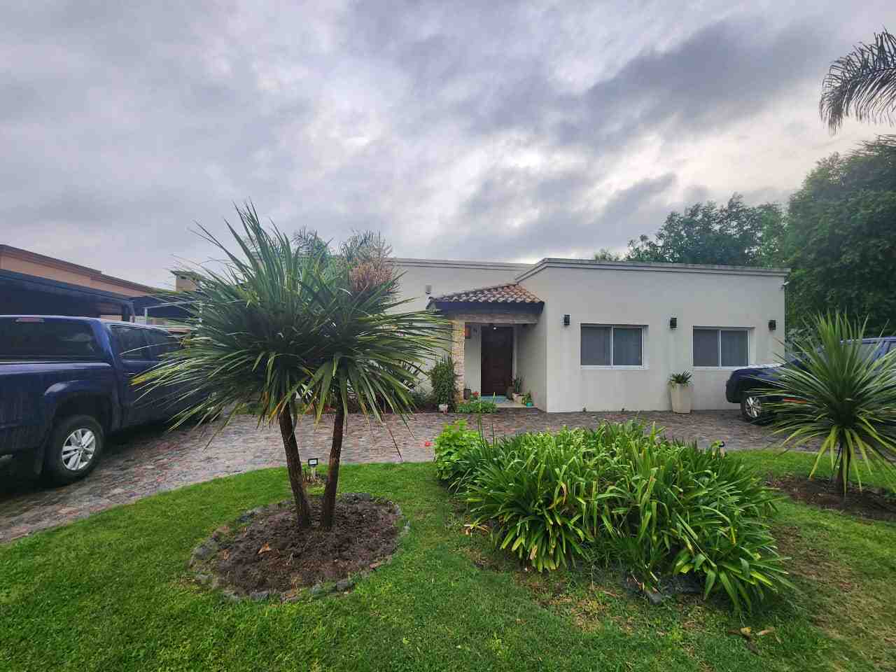 Casa 4 ambientes en venta - Pilar 