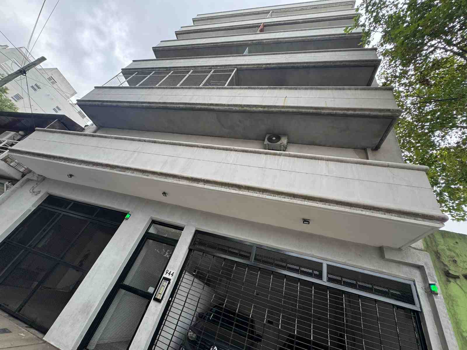 oficina en alquiler - Pilar 