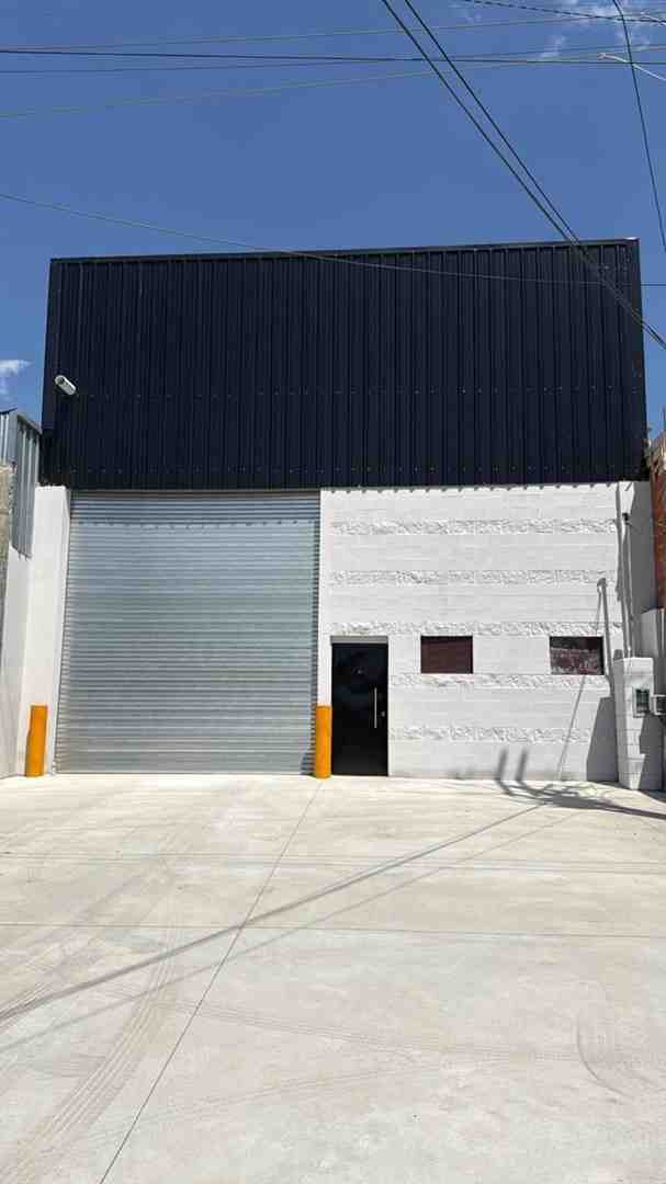 Galpón en Alquiler sobre Ruta 25 en Villa Rosa - Pilar