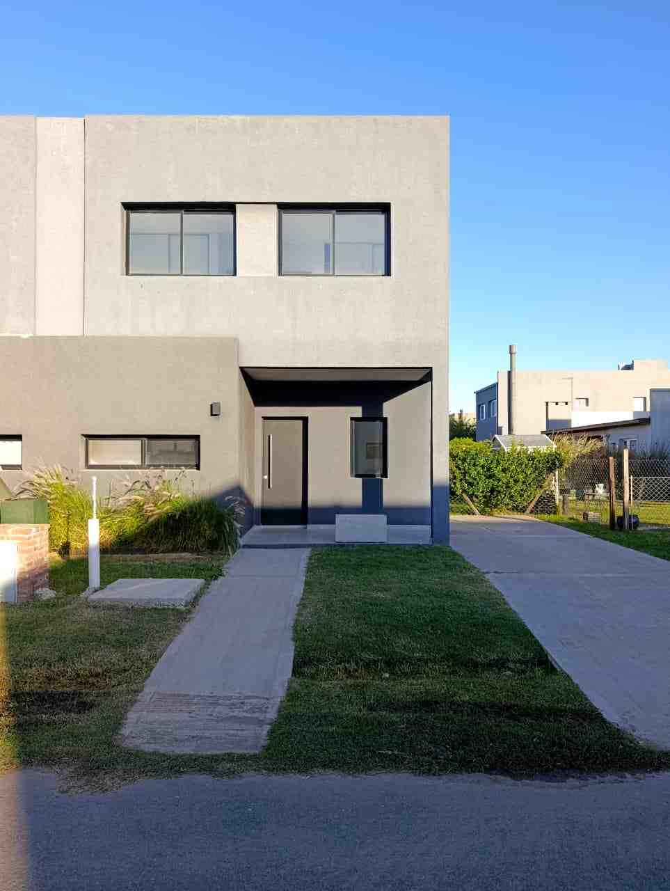 Duplex 4 ambientes en alquiler en barrio El Aljibe - Fatima 