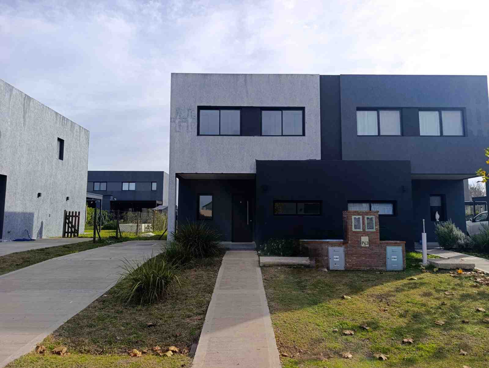 Duplex de 4 ambientes en alquiler en Barrio El Aljibe - Pilar