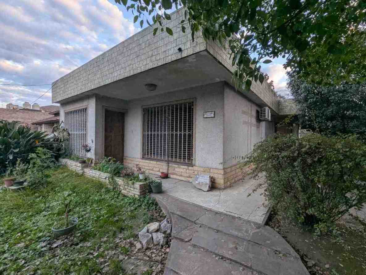 Casa tres ambientes en alquiler en Jose C Paz 