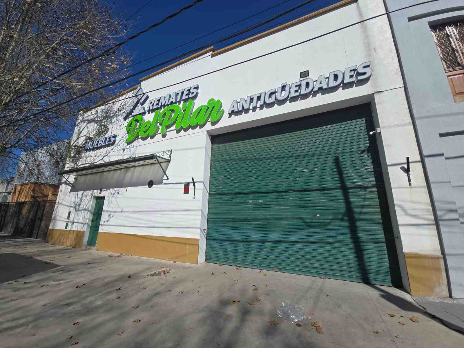 Galpón comercial en venta en Pilar