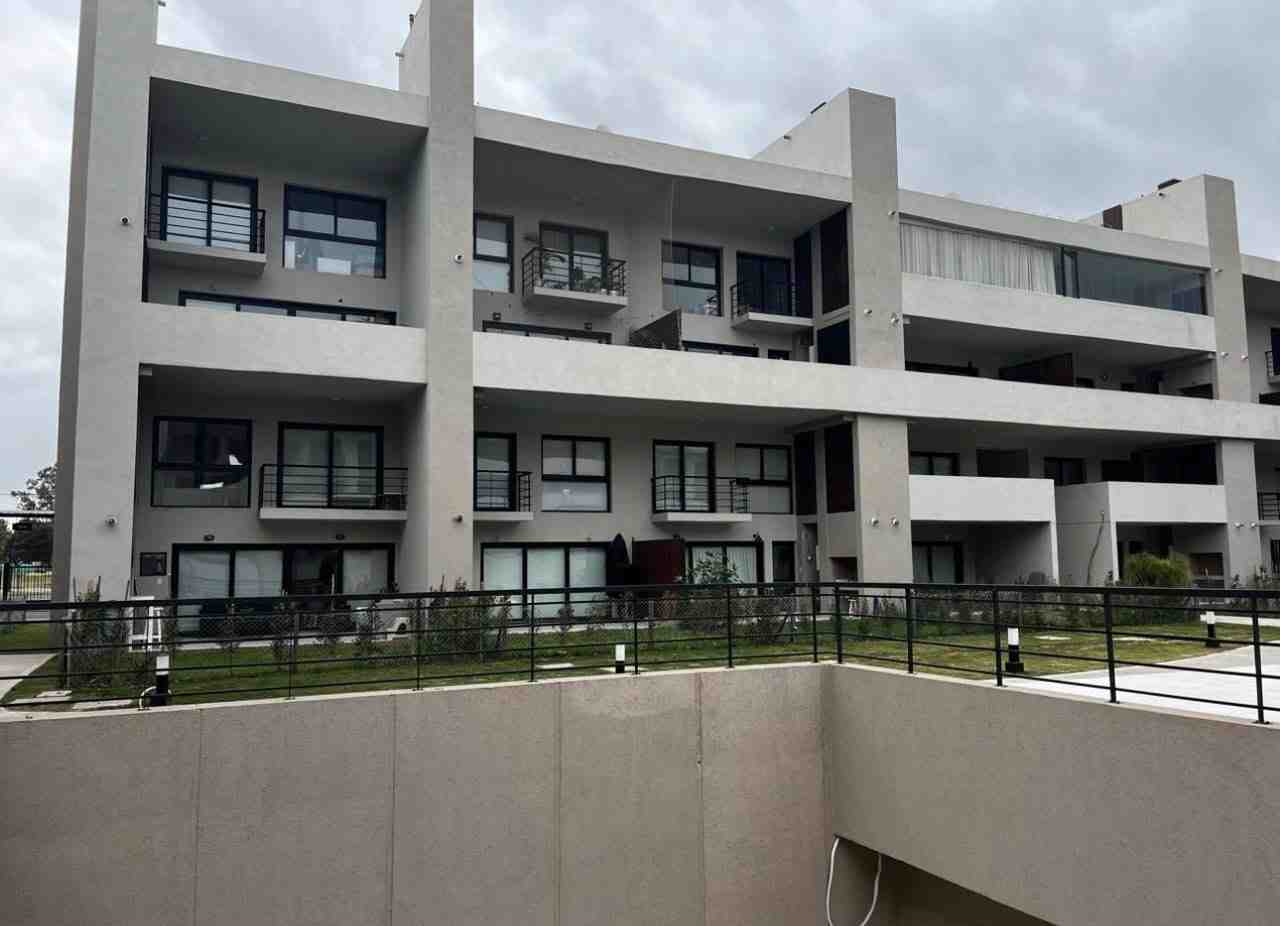Duplex tres ambientes en alquiler en complejo Vivo Tortuguitas - Garin 