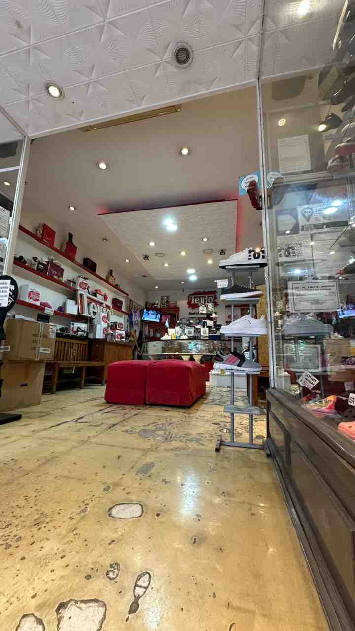 Local comercial en alquiler en Grand Bourg centro