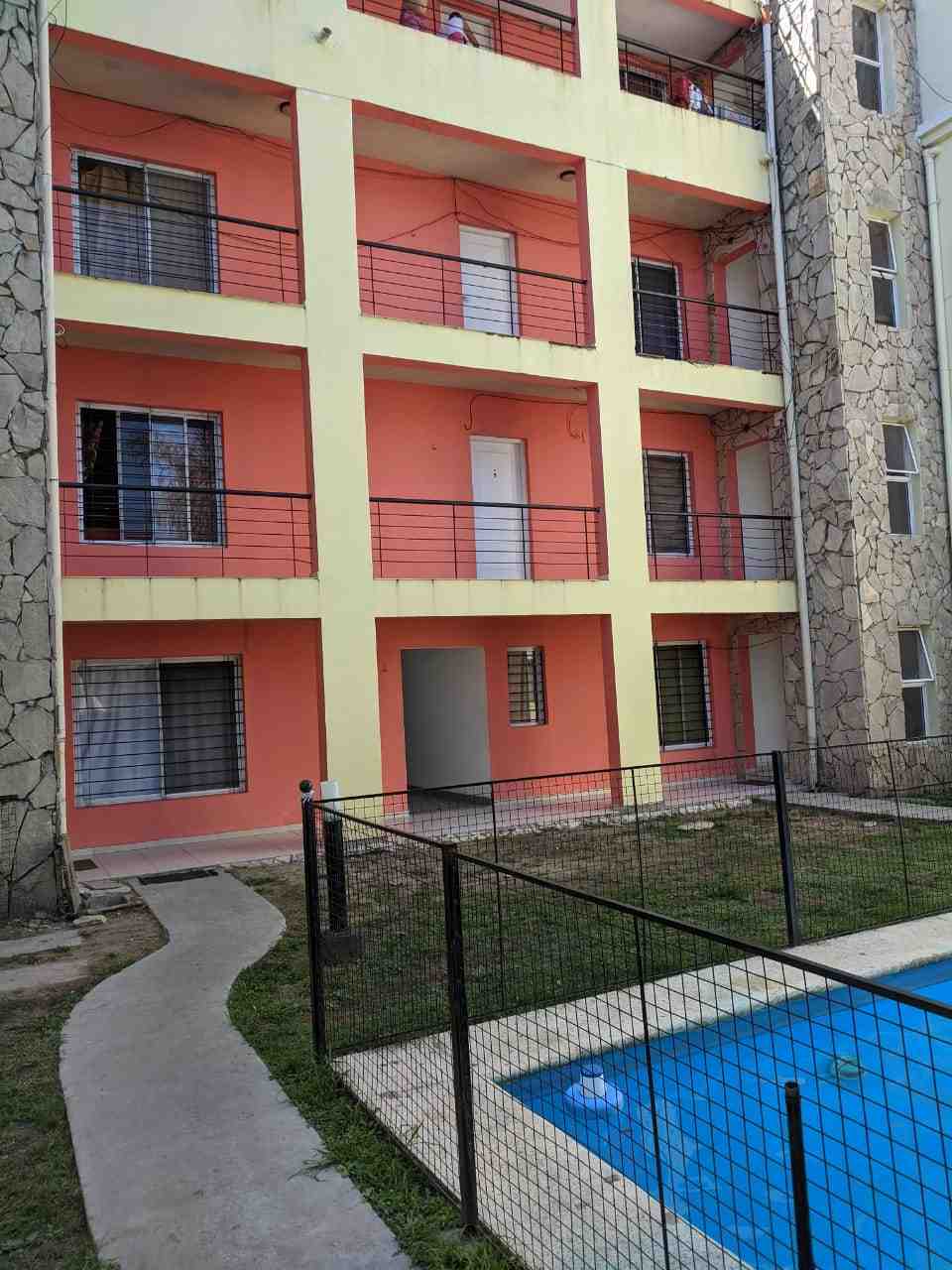 Departamento de 3 ambientes en Pilar