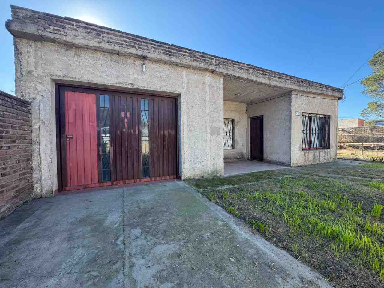 Lote en venta con dos casas en José C. Paz