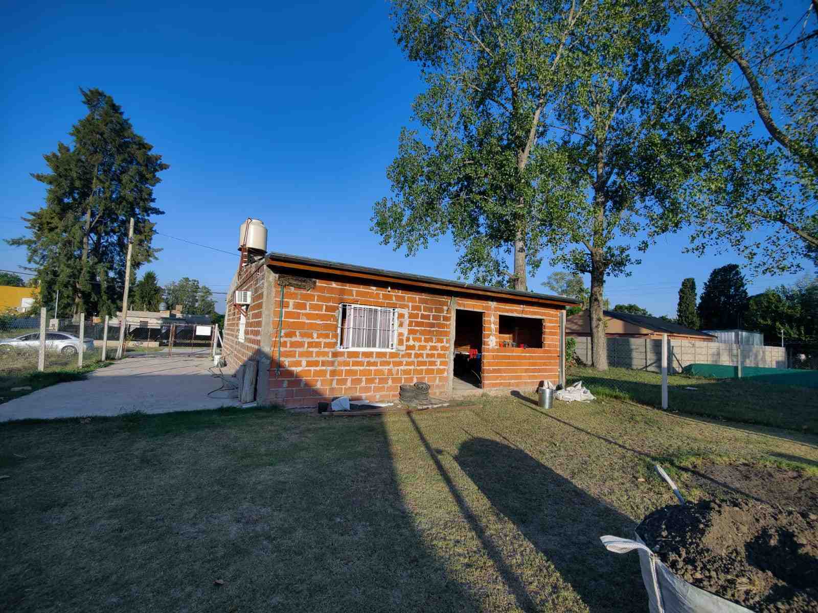 Chalet 3 ambientes en venta - Del viso 